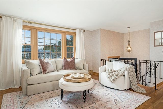 74 Ryder Rd, Weymouth, MA 02190