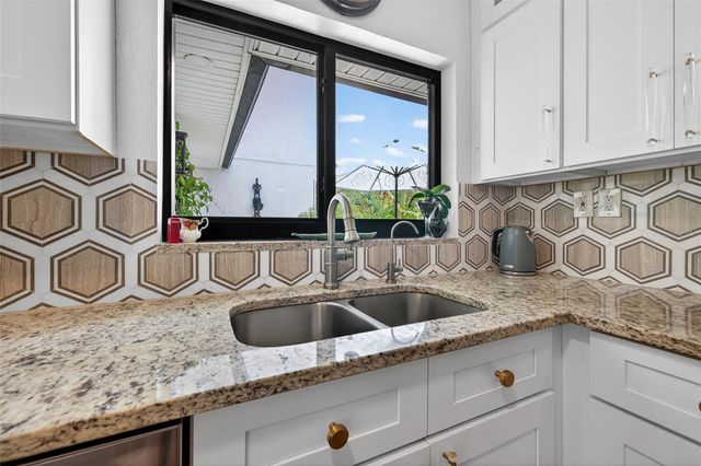 6213 12TH AVENUE S, Gulfport, FL 33707