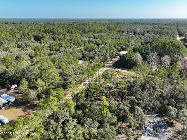 117 GLISSON Street, Interlachen, FL 32148