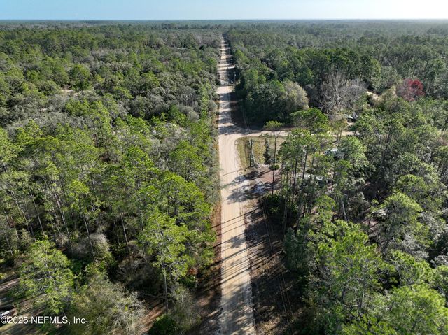 117 GLISSON Street, Interlachen, FL 32148