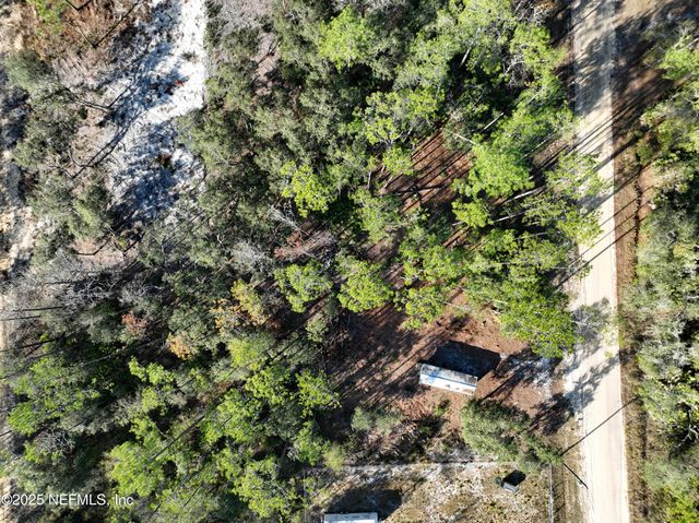 117 GLISSON Street, Interlachen, FL 32148