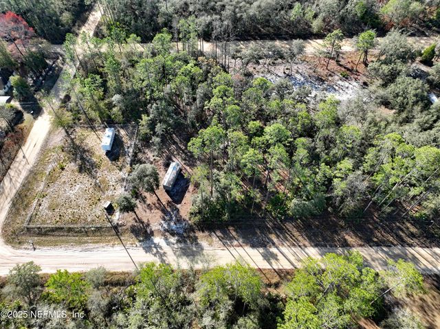 117 GLISSON Street, Interlachen, FL 32148