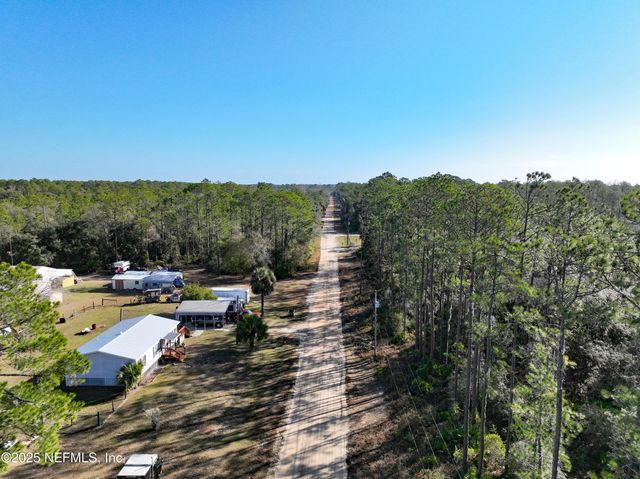 117 GLISSON Street, Interlachen, FL 32148