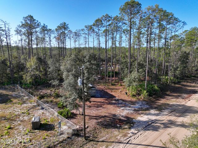 117 GLISSON Street, Interlachen, FL 32148