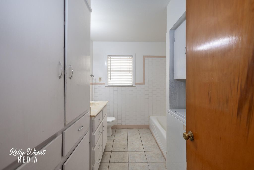 Image 13 of property listing at 2547 Culver Avenue, San Angelo, TX 76904