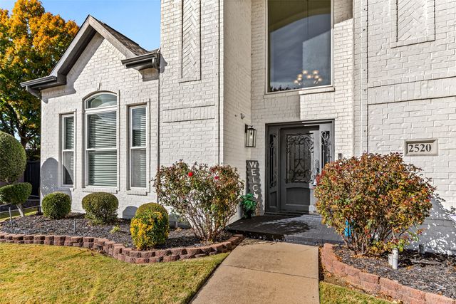 2520 Towne View Court, Flower Mound, TX 75028