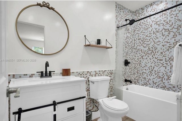 1301 Hollywood Blvd, Hollywood, FL 33019