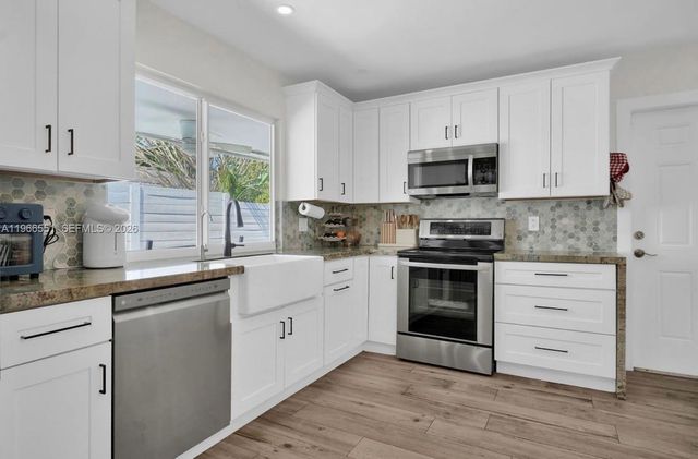 1301 Hollywood Blvd, Hollywood, FL 33019