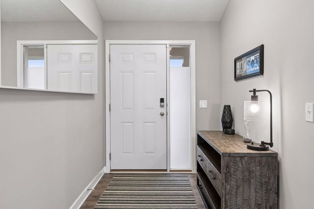 20566 Glade Avenue, Lakeville, MN 55044