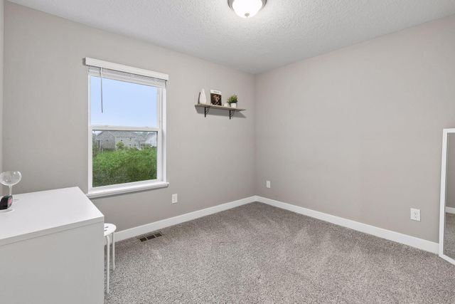 20566 Glade Avenue, Lakeville, MN 55044