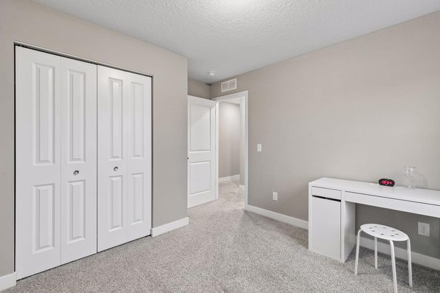 20566 Glade Avenue, Lakeville, MN 55044