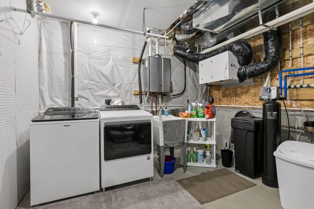 20566 Glade Avenue, Lakeville, MN 55044