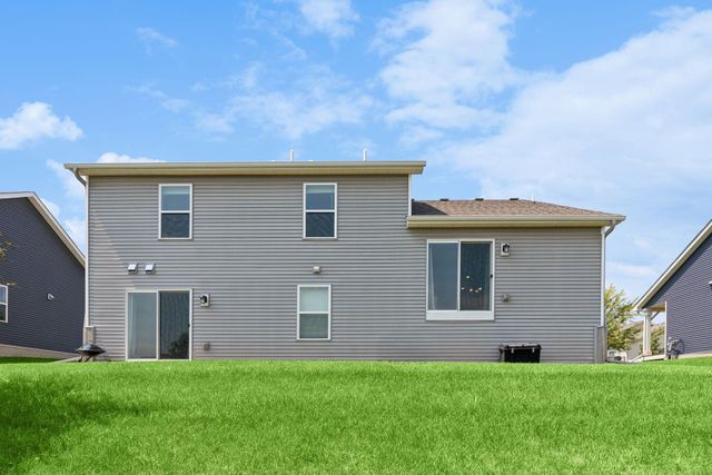 20566 Glade Avenue, Lakeville, MN 55044