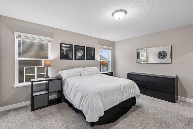20566 Glade Avenue, Lakeville, MN 55044