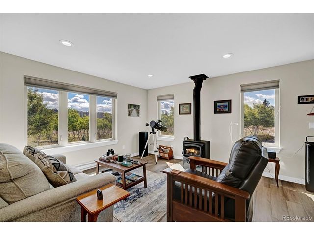 207 Overland Cir, Jefferson, CO 80456