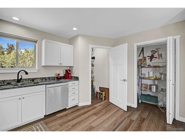 207 Overland Cir, Jefferson, CO 80456