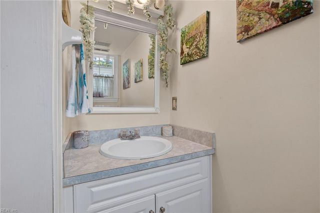 207 89th ST, Virginia Beach, VA 23451