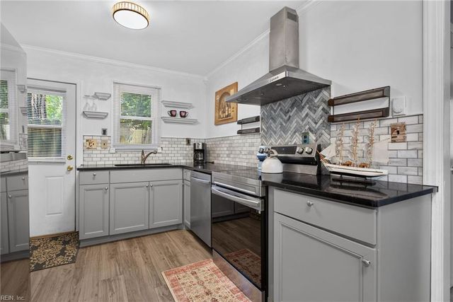 207 89th ST, Virginia Beach, VA 23451