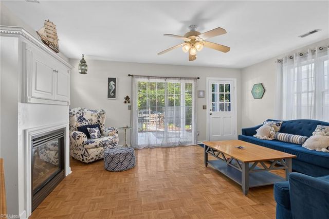 207 89th ST, Virginia Beach, VA 23451