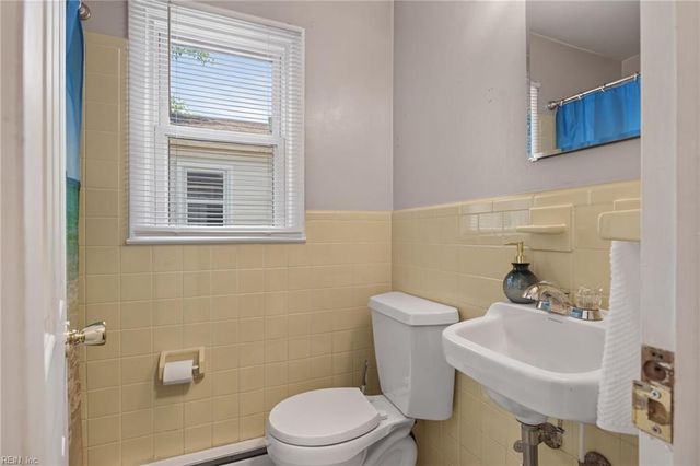 207 89th ST, Virginia Beach, VA 23451