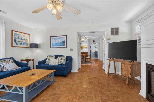 207 89th ST, Virginia Beach, VA 23451