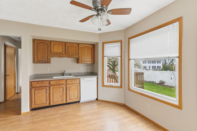 3503 32ND Street, Moline, IL 61265