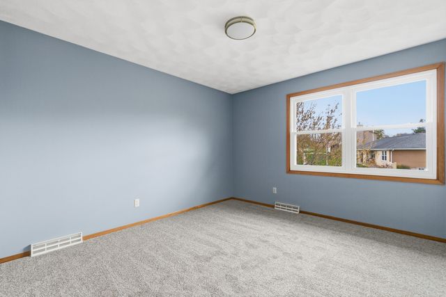 3503 32ND Street, Moline, IL 61265