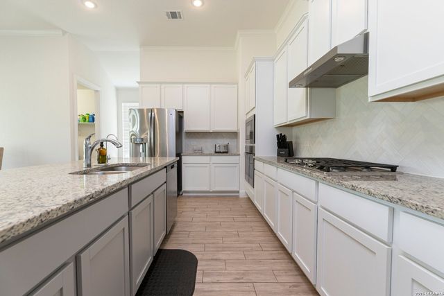 9307 Madler, San Antonio, TX 78263