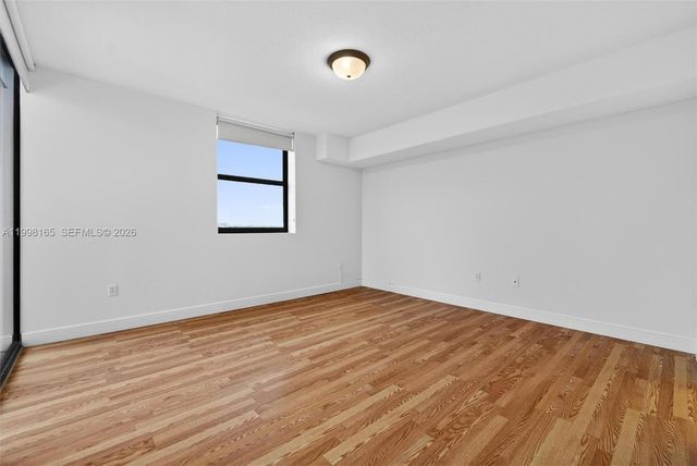 2301 SW 27th Ave 906, Miami, FL 33145
