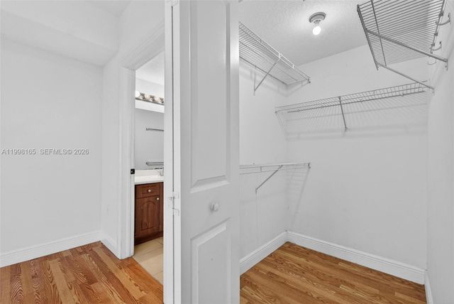 2301 SW 27th Ave 906, Miami, FL 33145