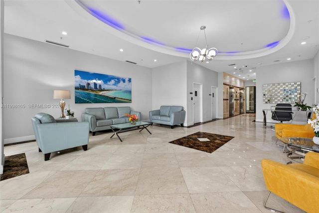 2301 SW 27th Ave 906, Miami, FL 33145