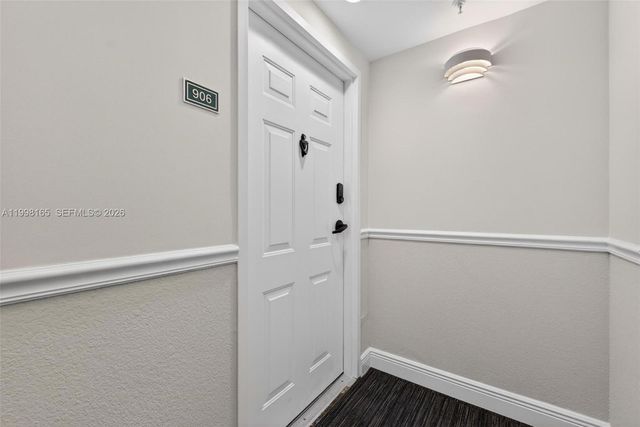 2301 SW 27th Ave 906, Miami, FL 33145