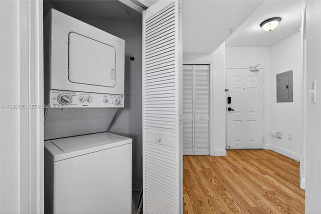 2301 SW 27th Ave 906, Miami, FL 33145