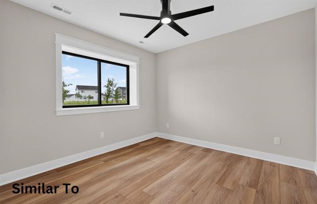 1435 NW Bull Run Court, Dallas Center, IA 50263