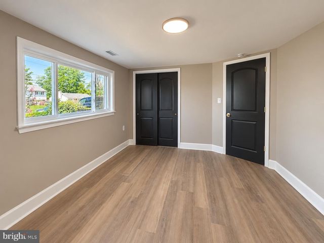 262 LEA LN, Warminster, PA 18974