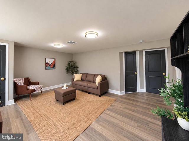 262 LEA LN, Warminster, PA 18974