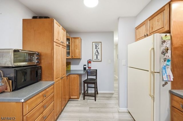 2 Heritage Dr H, Chatham Twp., NJ 07928