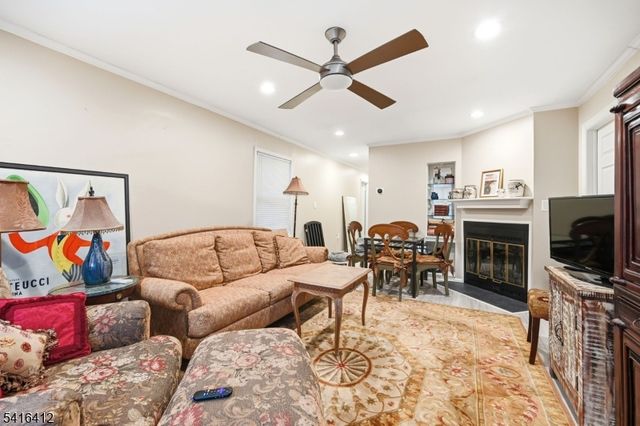 2 Heritage Dr H, Chatham Twp., NJ 07928