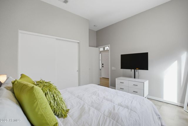 8541 E NEVILLE Avenue E, Mesa, AZ 85209