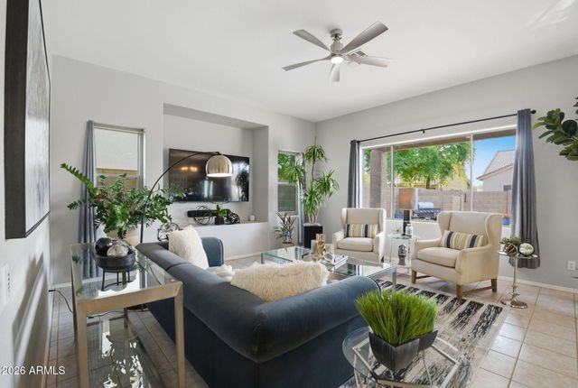 8541 E NEVILLE Avenue E, Mesa, AZ 85209