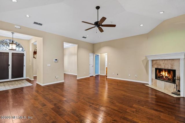 10087 PEBBLE RIDGE Drive N, Jacksonville, FL 32220