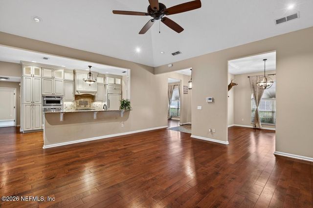 10087 PEBBLE RIDGE Drive N, Jacksonville, FL 32220