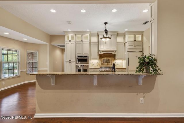 10087 PEBBLE RIDGE Drive N, Jacksonville, FL 32220