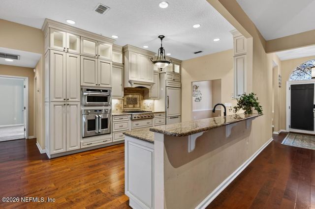 10087 PEBBLE RIDGE Drive N, Jacksonville, FL 32220