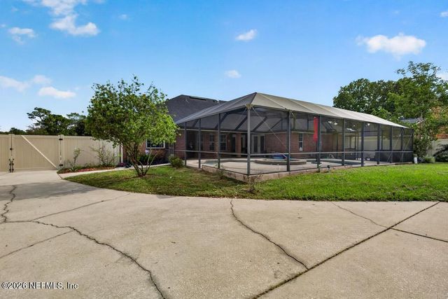 10087 PEBBLE RIDGE Drive N, Jacksonville, FL 32220