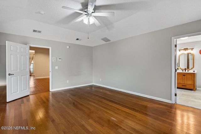 10087 PEBBLE RIDGE Drive N, Jacksonville, FL 32220