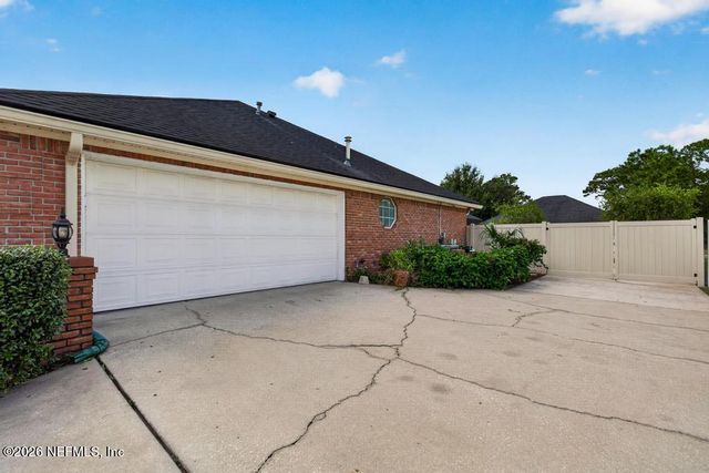 10087 PEBBLE RIDGE Drive N, Jacksonville, FL 32220