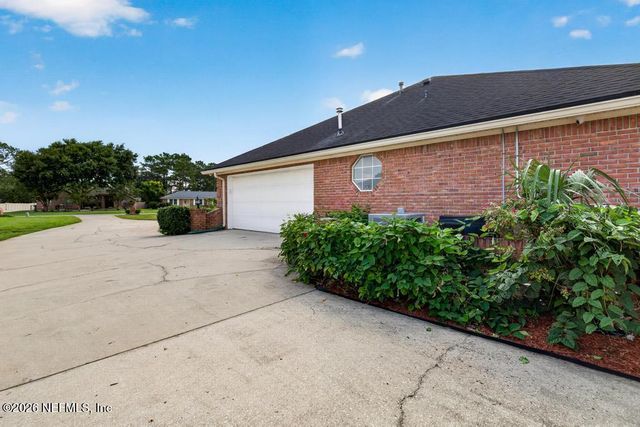 10087 PEBBLE RIDGE Drive N, Jacksonville, FL 32220