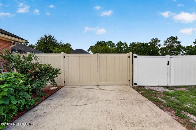 10087 PEBBLE RIDGE Drive N, Jacksonville, FL 32220