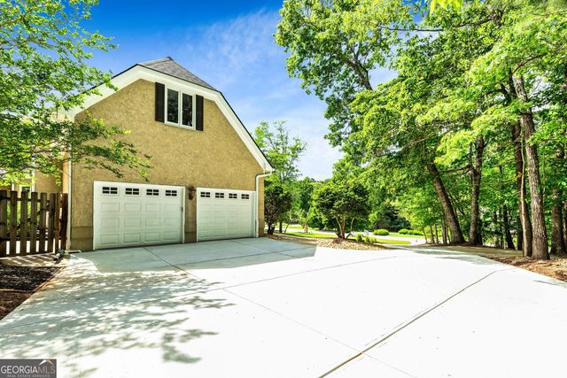 324 Chimney Sweep Circle, Peachtree City, GA 30269
